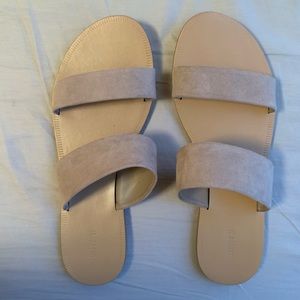 Women’s sandals